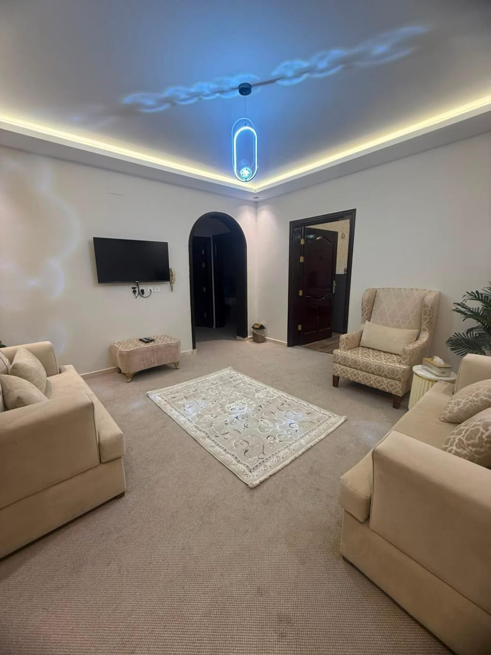TV and multimedia, Living room, Seating area