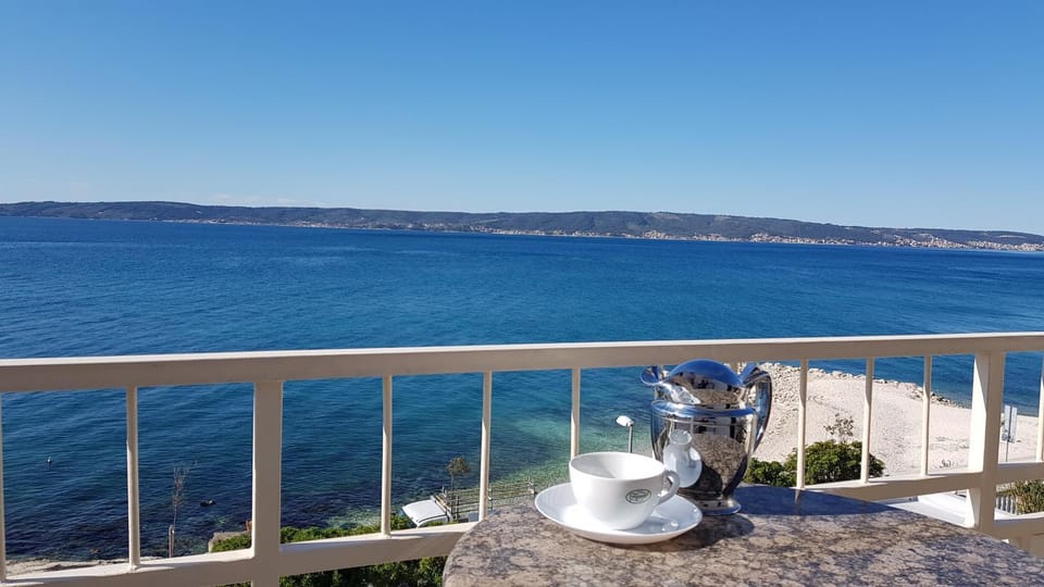 Natural landscape, View (from property/room), Balcony/Terrace, Sea view