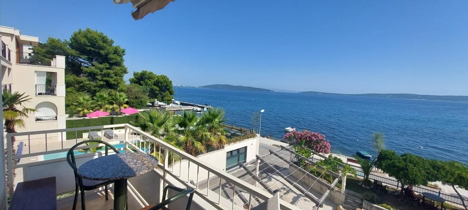 Patio, Natural landscape, View (from property/room), Balcony/Terrace, Sea view