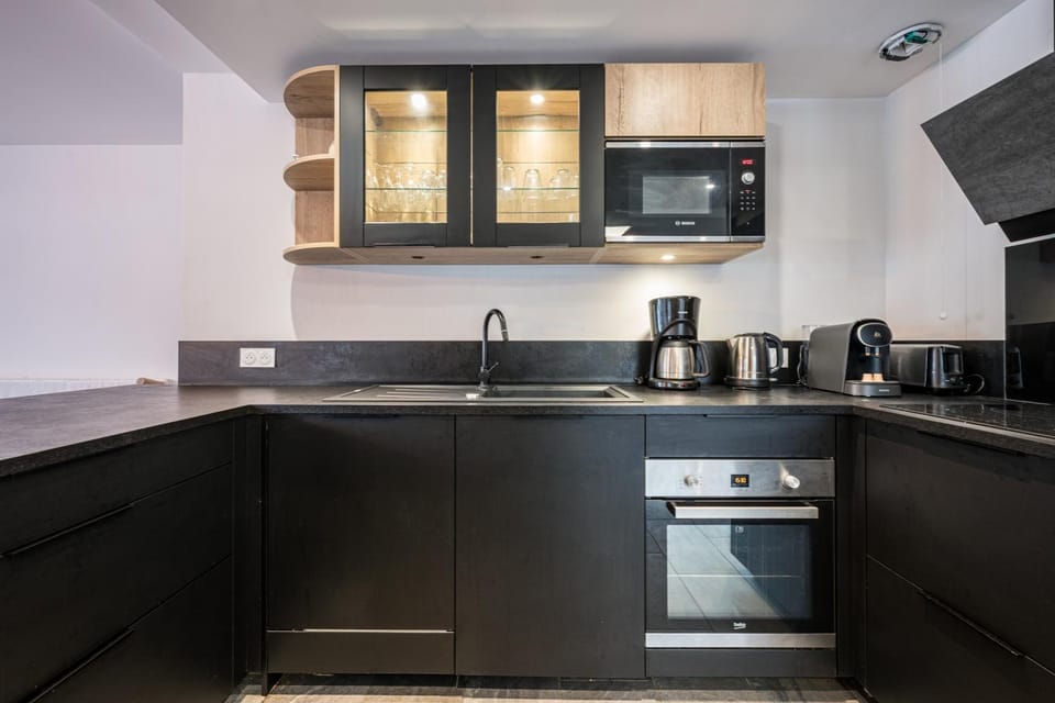 Kitchen or kitchenette, Living room