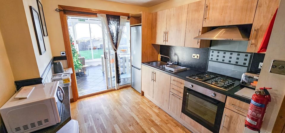 Kitchen or kitchenette, Kitchen or kitchenette