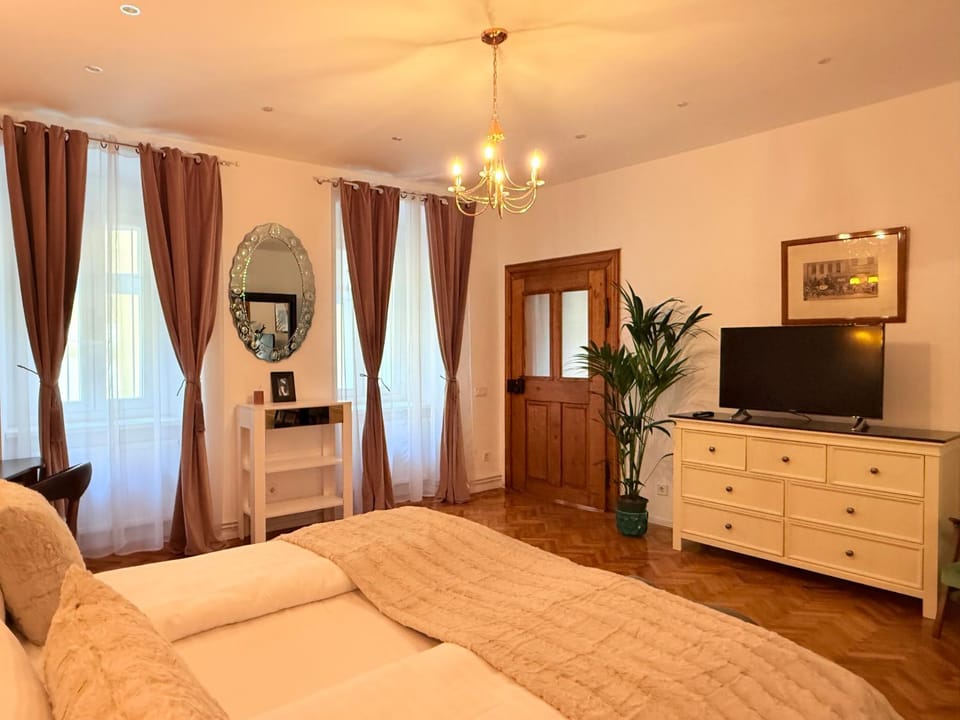 Charme Boutique Old Town Apartment in Brasov