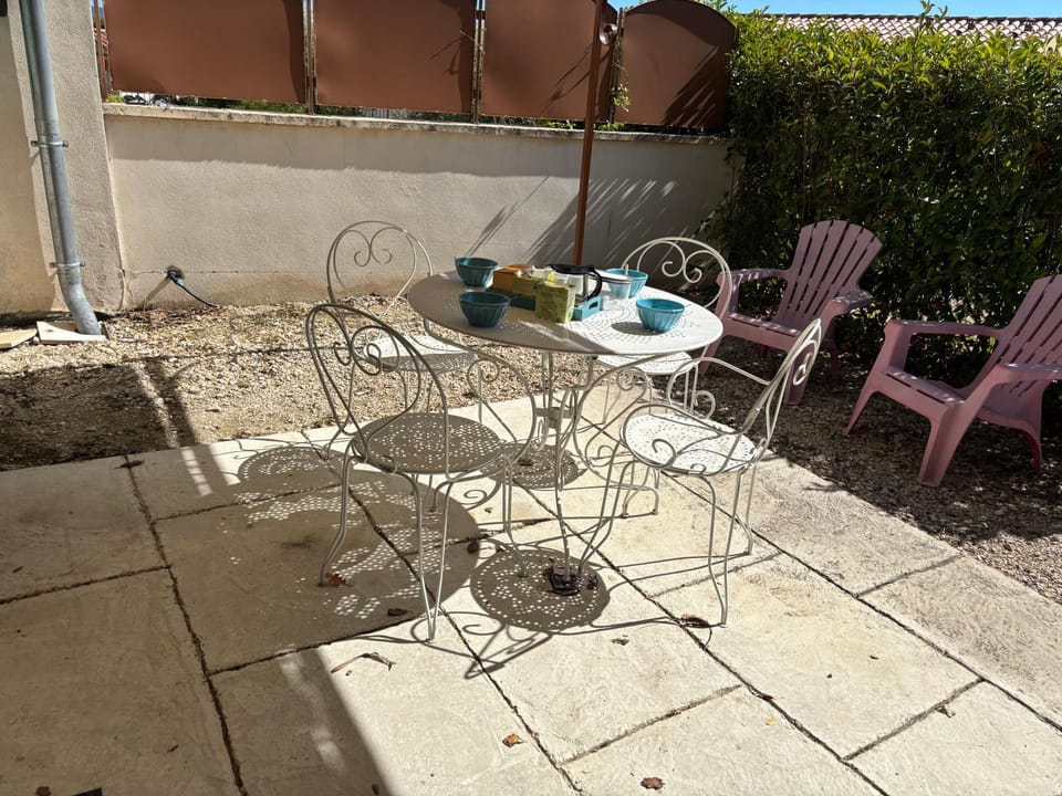 Petite maison à 2 pas du centre de Bédoin House in Bédoin