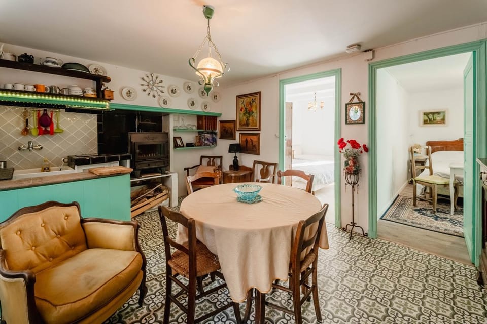 Property building, Living room