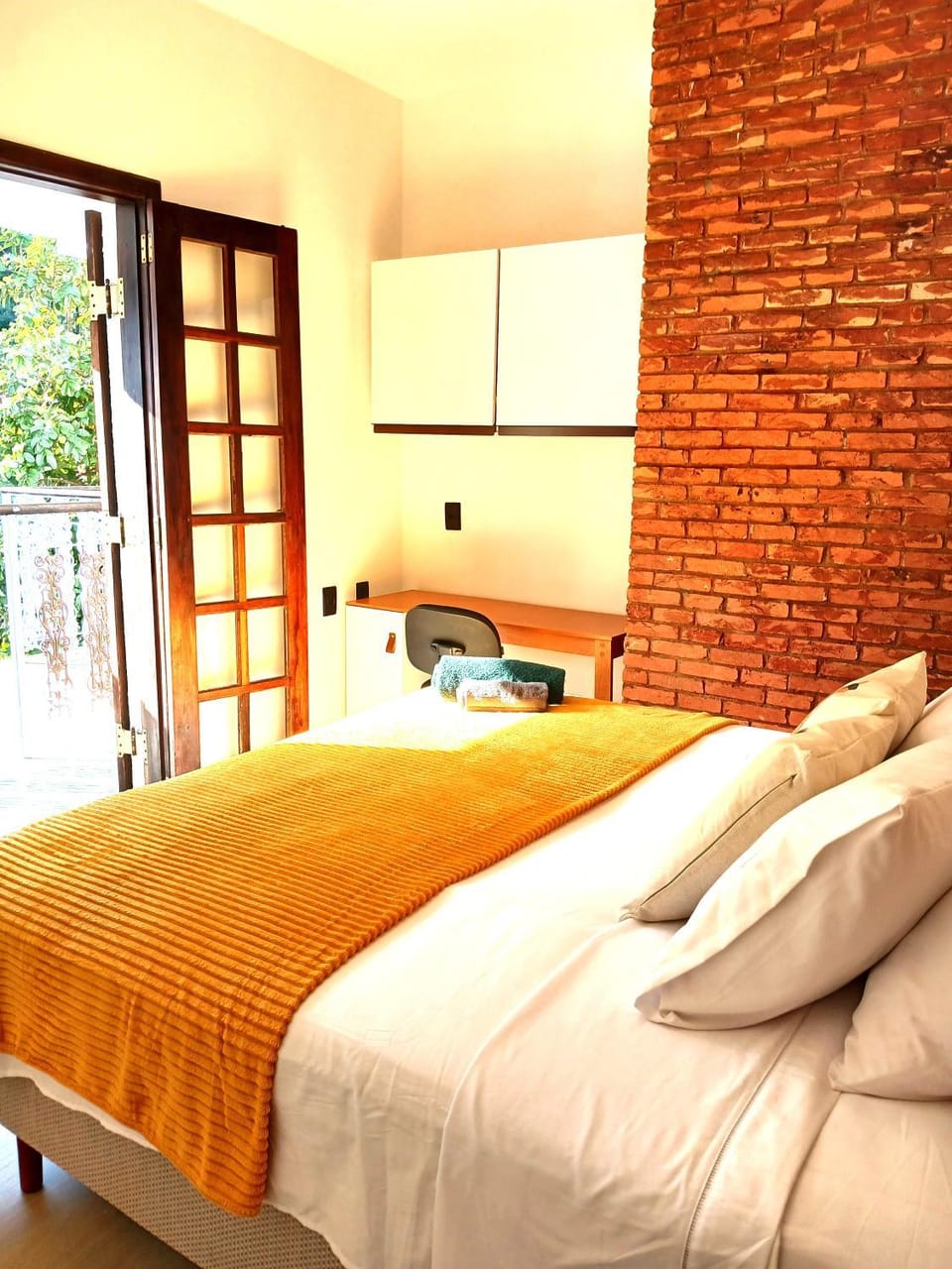 Suíte Casal no Centro de Guararema - Vilarejo Bed and Breakfast in State of São Paulo