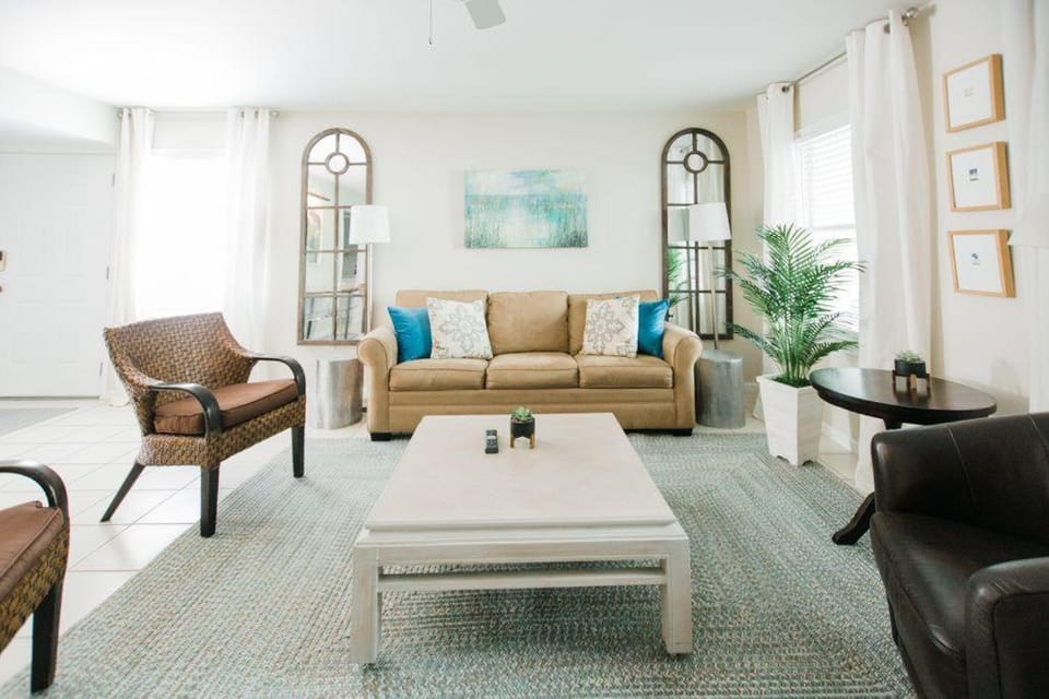 Traveler's Escape by Lucky Savannah Apartment in Savannah