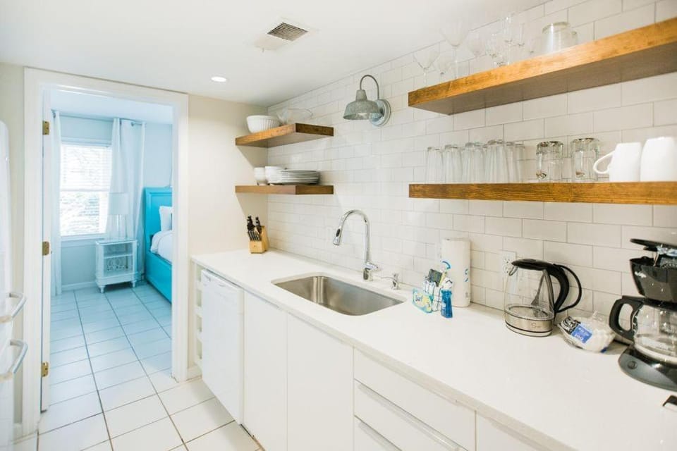 Traveler's Escape by Lucky Savannah Apartment in Savannah