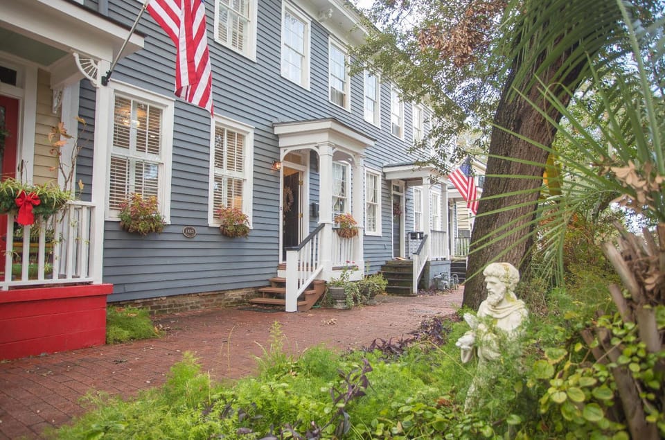 Allure on Jones by Lucky Savannah House in Savannah