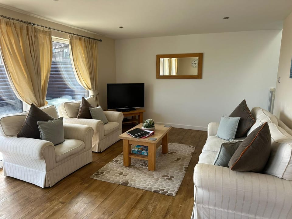 Redwood at Retallack Resort House in Saint Columb Major