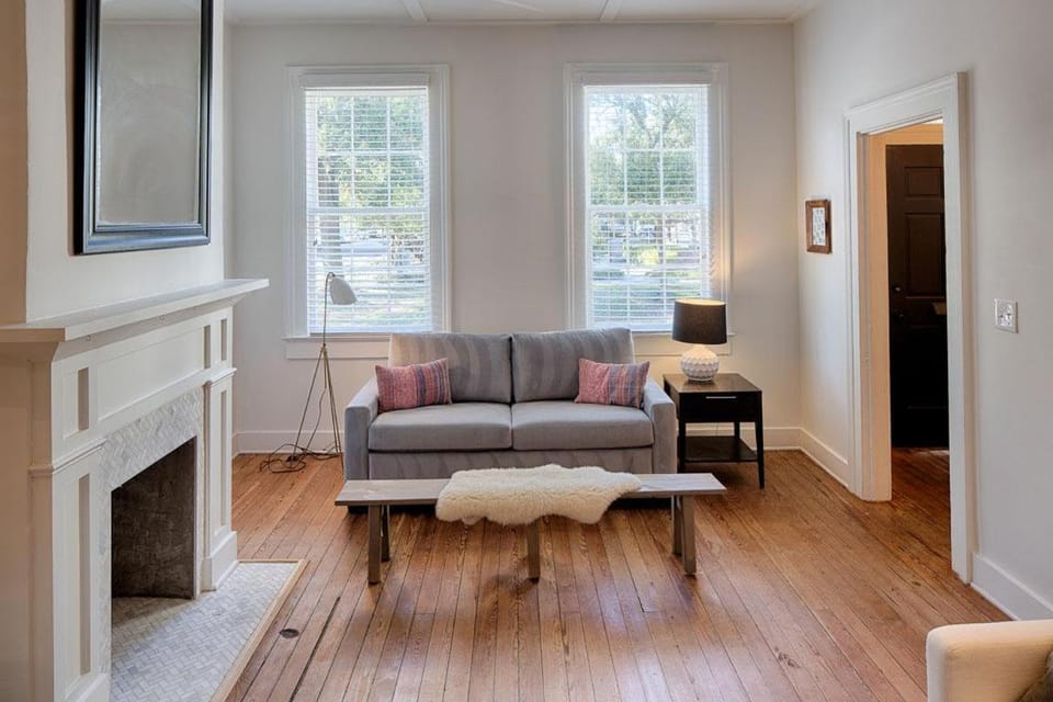 Washington Square Abode by Lucky Savannah House in Savannah