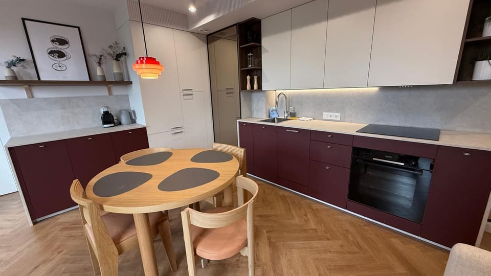 Kitchen or kitchenette, Dining area, dishwasher, pet friendly