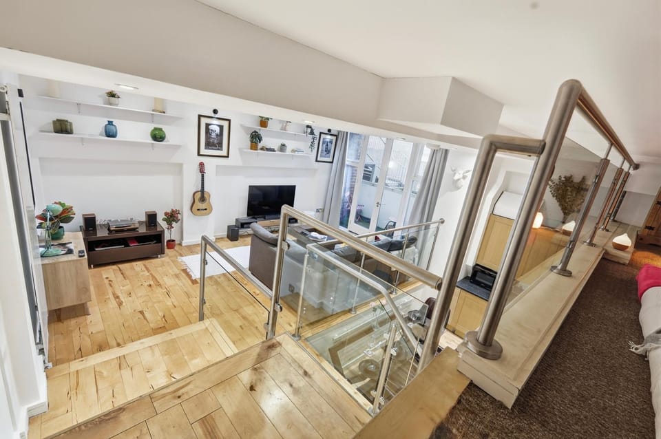 Zen Home Camden Town - By KeyHol Holidays Apartment in London Borough of Islington