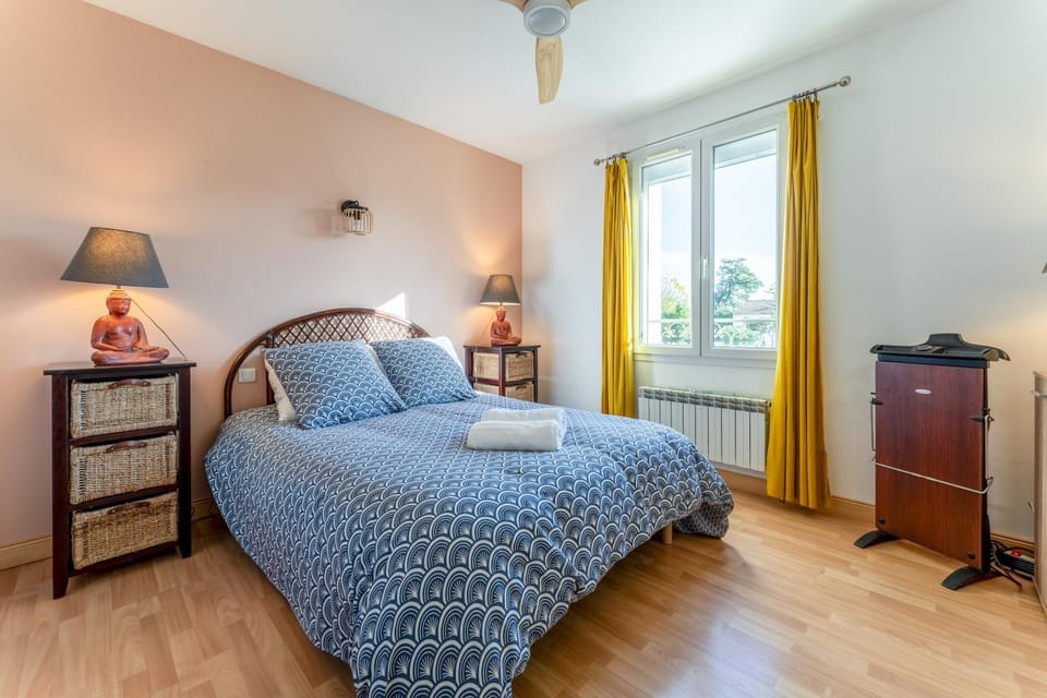 Living room, Bedroom