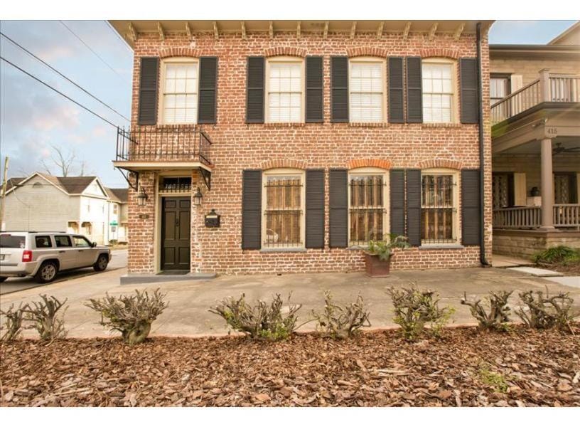 Phillips House by Lucky Savannah House in Savannah