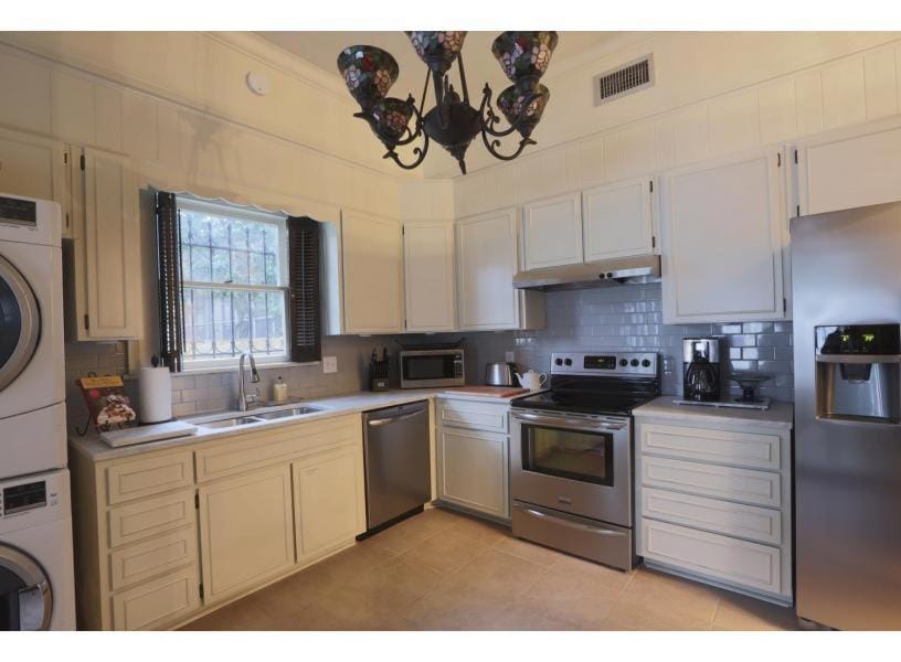 Phillips House by Lucky Savannah House in Savannah