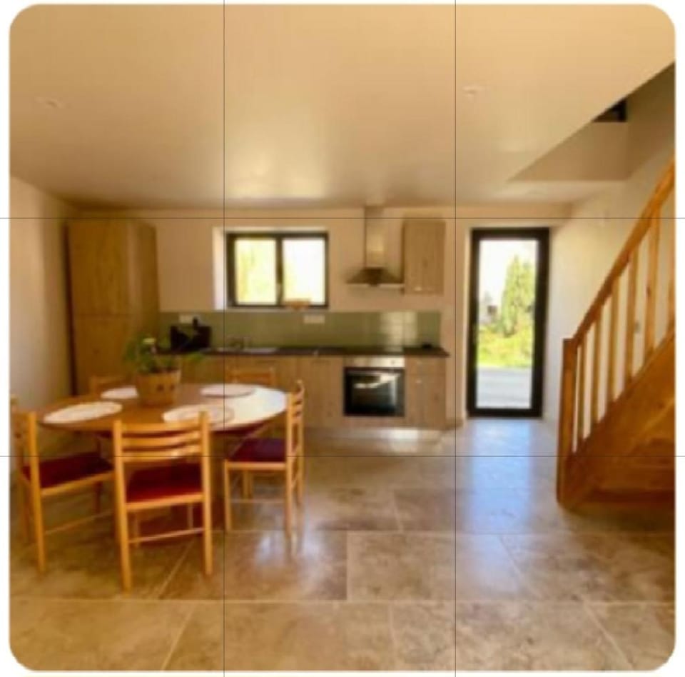 Chambre du saule Bed and Breakfast in Bourgogne-Franche-Comté