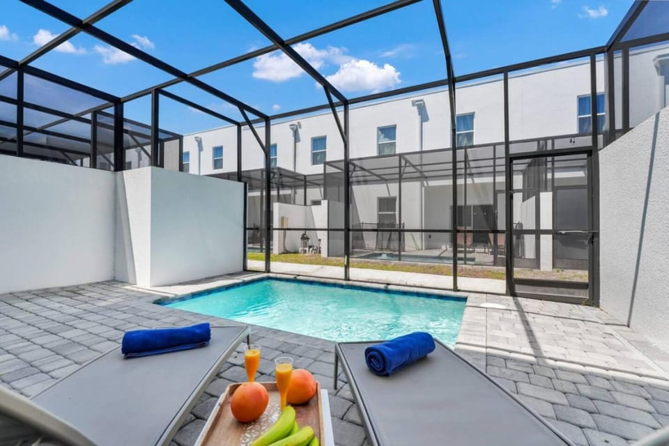 Disney Dreams Cozy Pool Villa House in Loughman