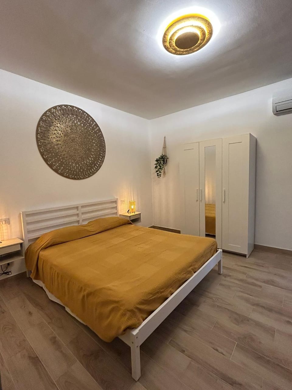 Bed, Bedroom, wardrobe