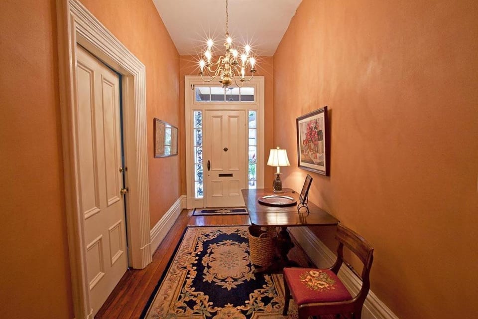 Wilkes House by Lucky Savannah Apartment in Savannah