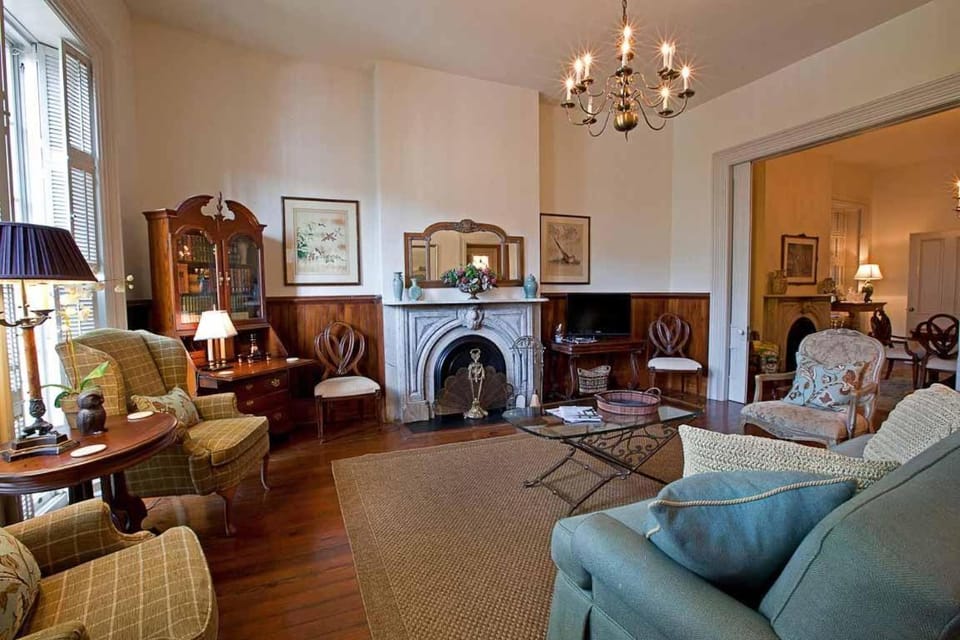 Wilkes House by Lucky Savannah Apartment in Savannah