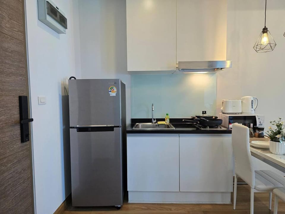 Kitchen or kitchenette, stove
