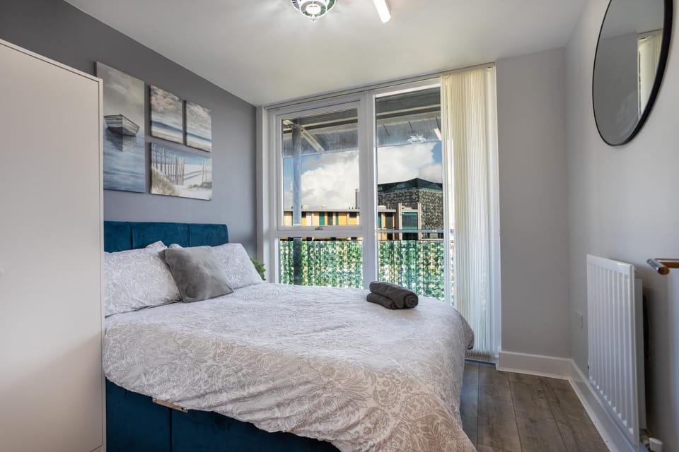 Bed, View (from property/room), Balcony/Terrace, Photo of the whole room, Bedroom