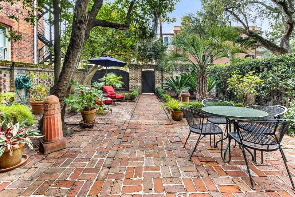 Gardenview on Taylor by Lucky Savannah House in Savannah