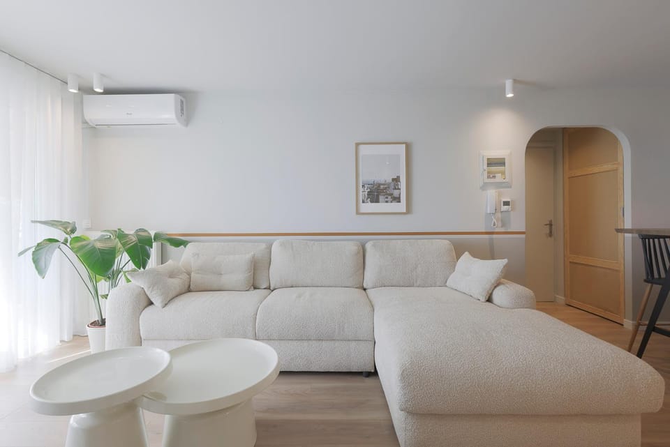 Soulful Sky Living Apartment in Thessaloniki