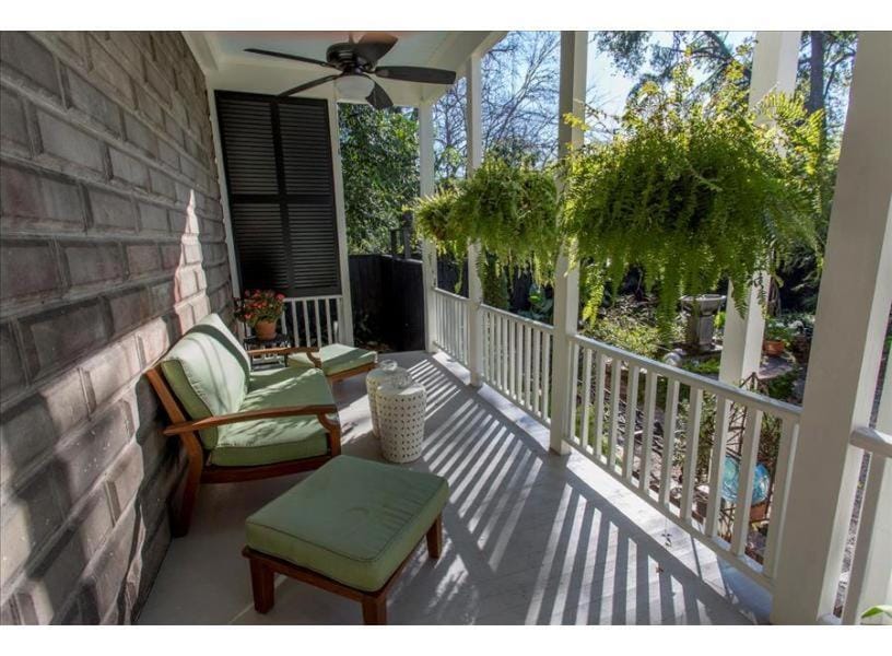 Southern Comfort by Lucky Savannah House in Savannah