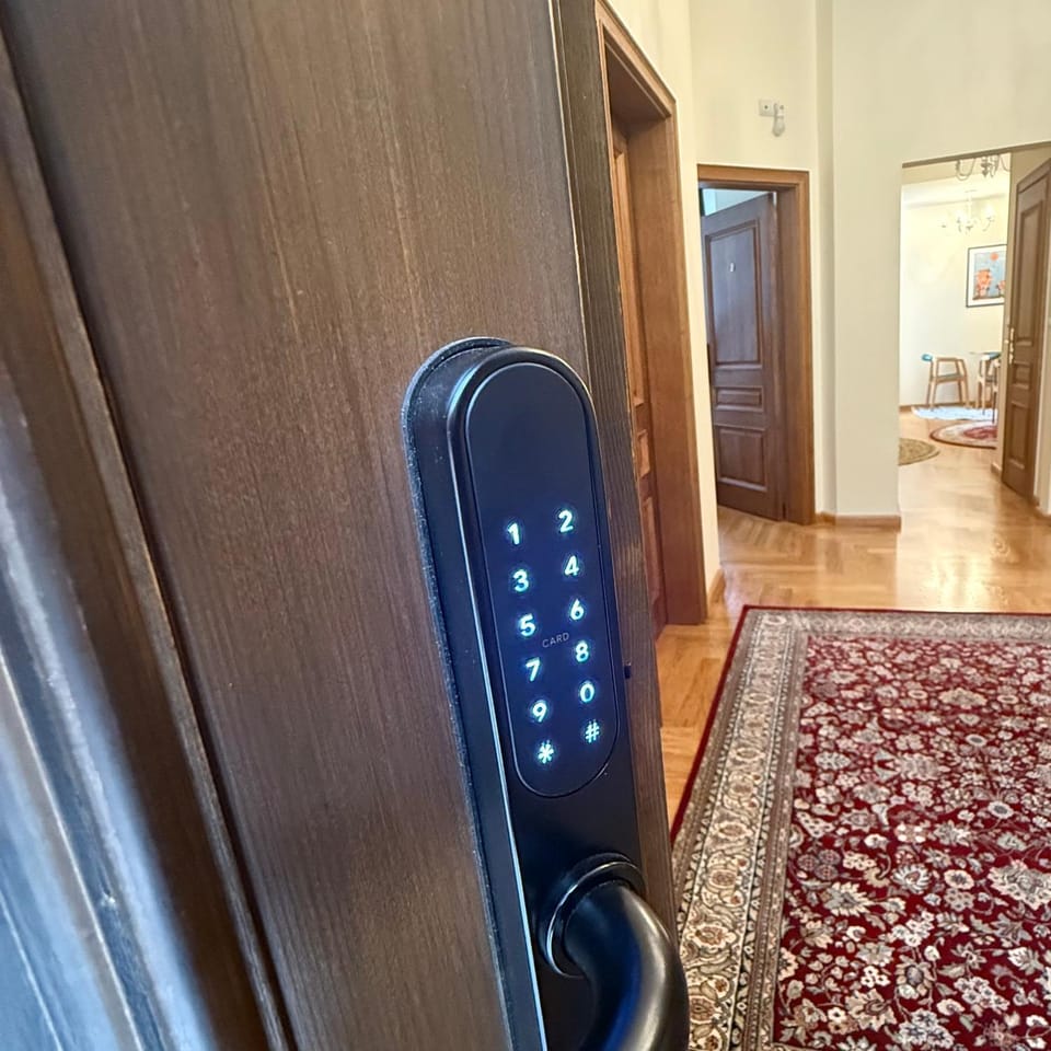 Facade/entrance, Internal: Not applicable to any particular room