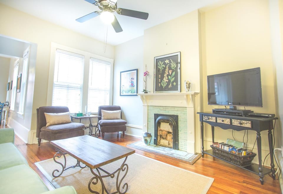 Delia Row - 903B by Lucky Savannah Apartment in Savannah