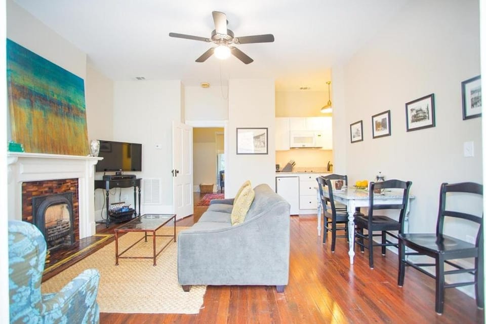 Delia Row - 903C by Lucky Savannah Apartment in Savannah