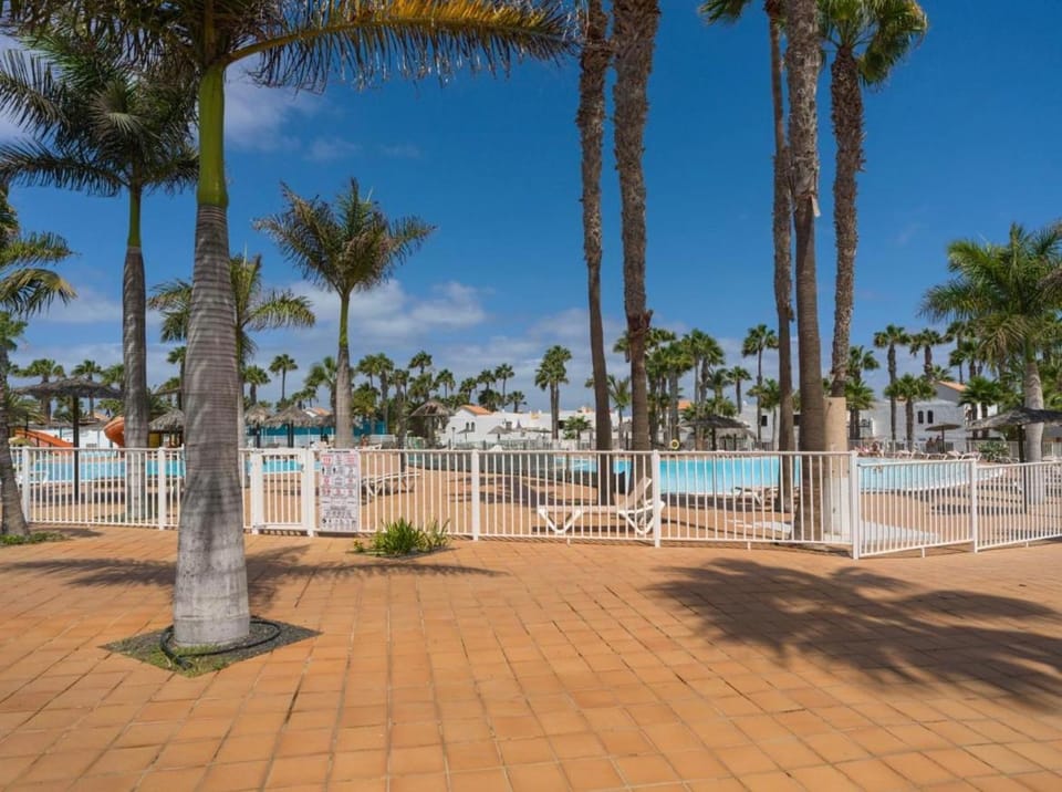 Sunny & Vibrant Corralejo Home Apartment in Corralejo