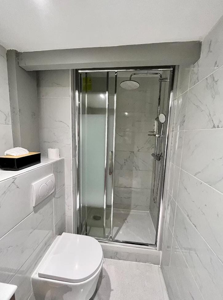 Appartement proche centre Apartment in Villeurbanne