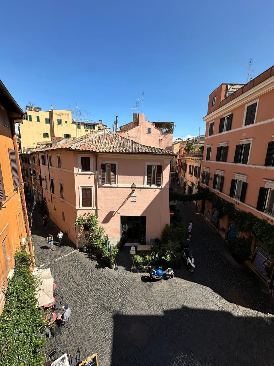 City view, Street view