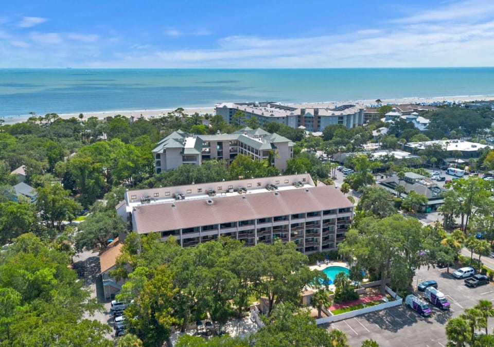 Property building, Neighbourhood, Bird's eye view