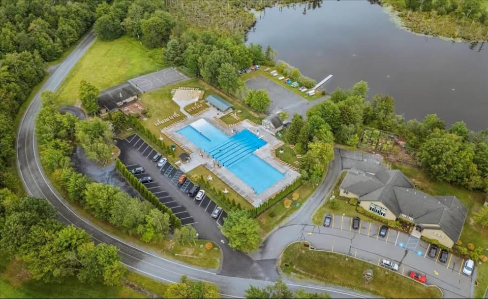 Best Deal in the Poconos! Chalet in Coolbaugh Township