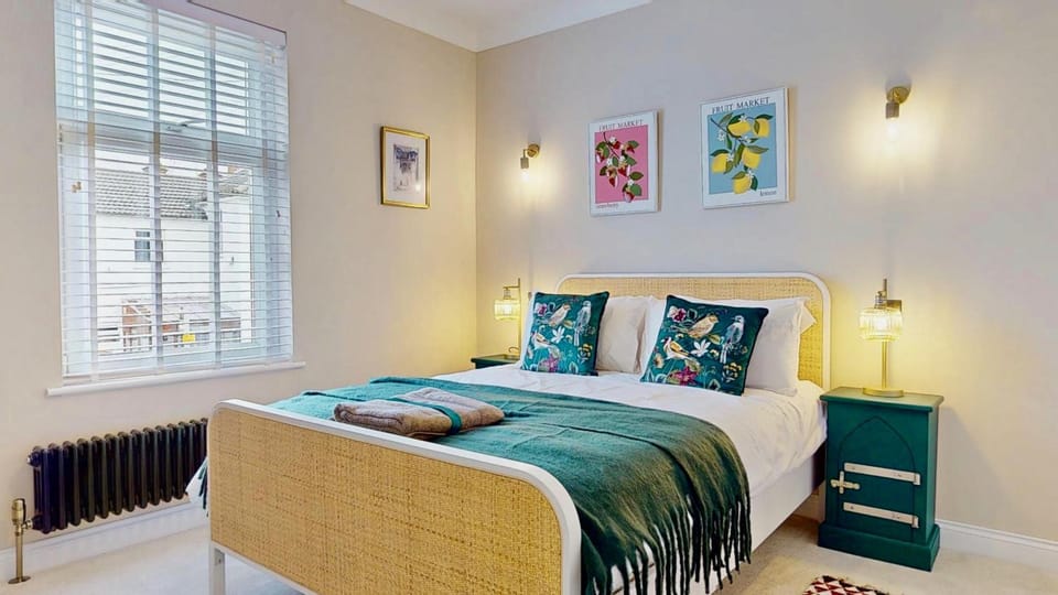 Beautifully Restored 3 Bed Victorian House House in Royal Tunbridge Wells