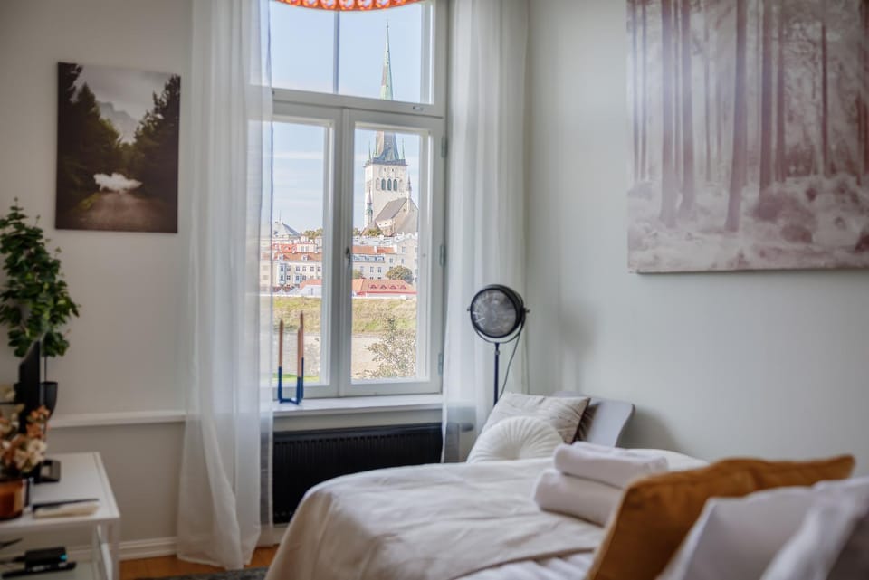 Seating area, City view, Landmark view, Street view
