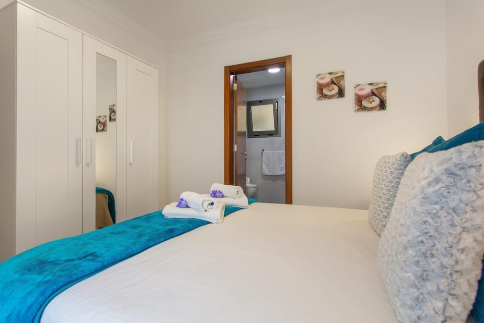 Living room, Bedroom