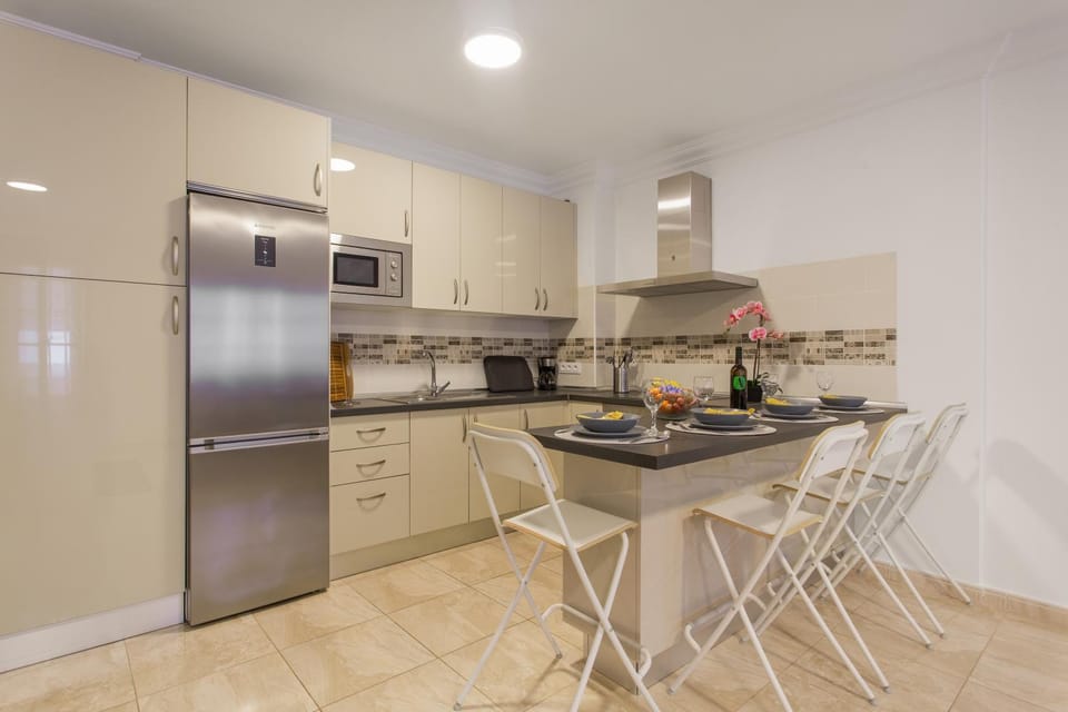 Kitchen or kitchenette, Living room