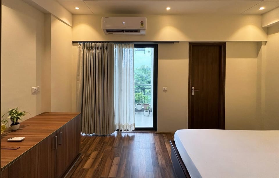 Balcony/Terrace, air conditioner