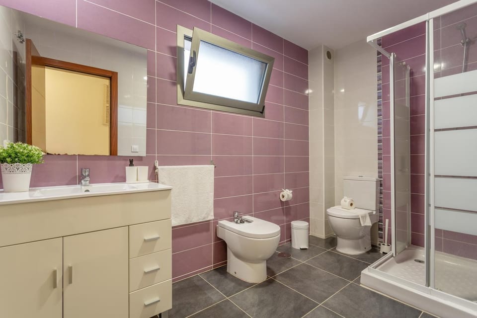 Bathroom, Living room