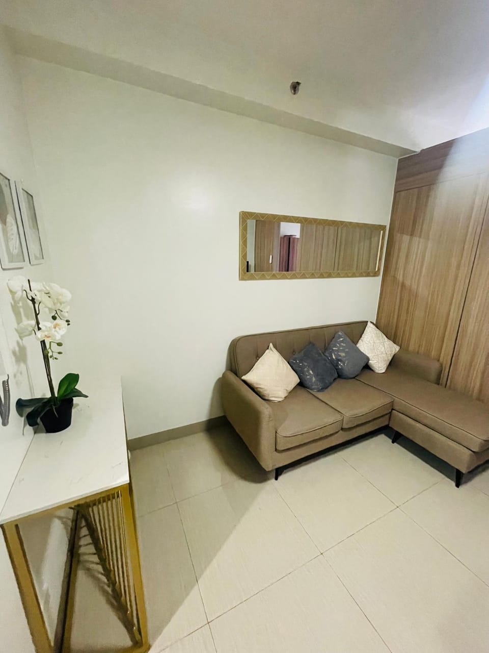 Shore Residences Moa Pasay Apartment in Pasay
