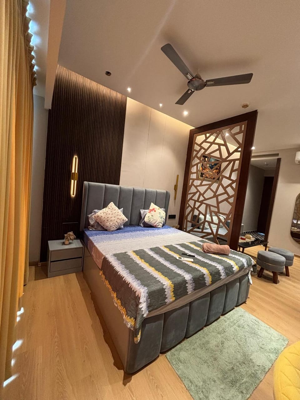 Bed, Bedroom