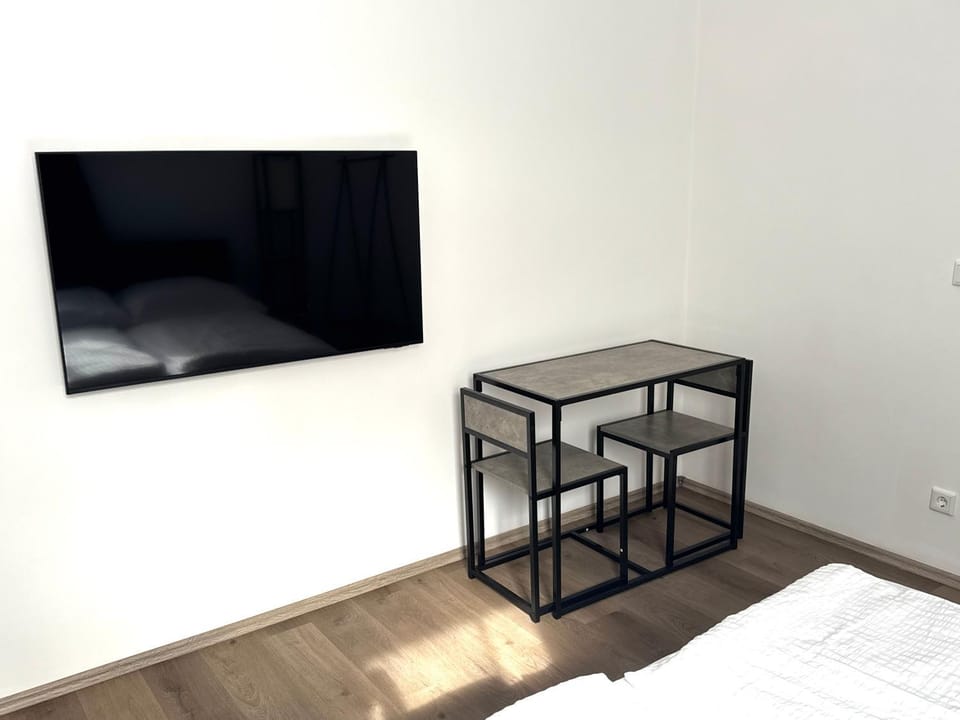 Modern studio for 2 - Central I Parking I WiFi Apartment in Bielefeld