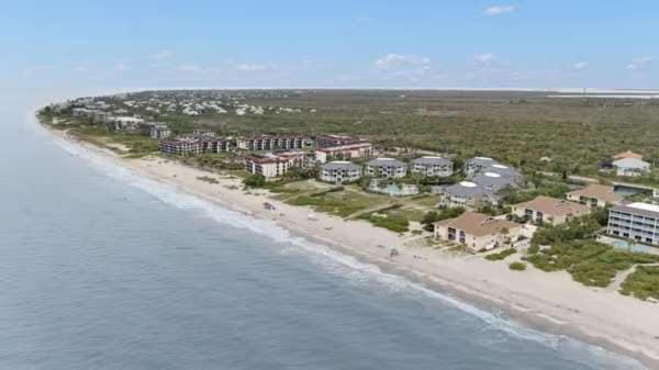 Villa Sanibel 2A - Exclusive Villa Sanibel Retreat Steps to Beach House in Sanibel Island
