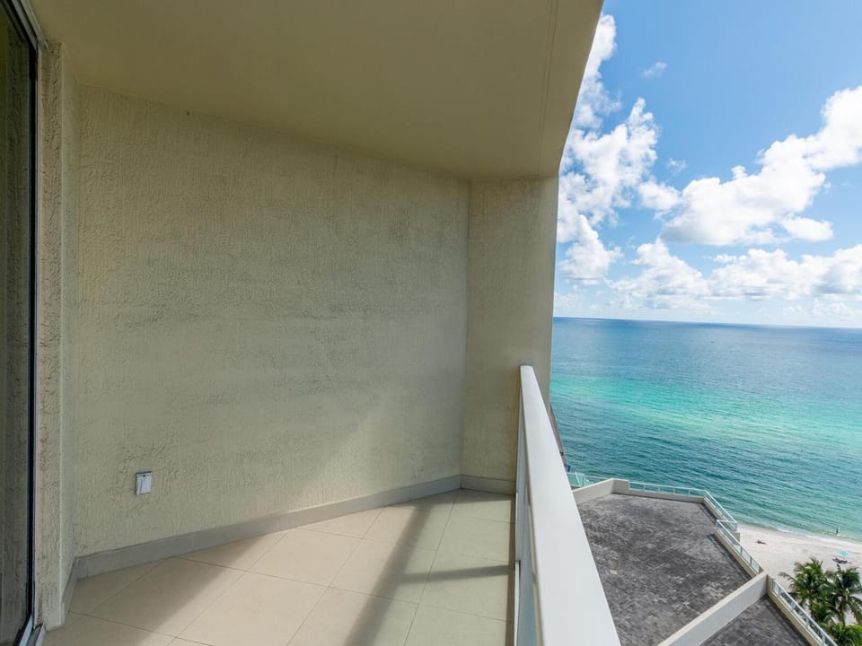 Natural landscape, View (from property/room), Beach, Sea view