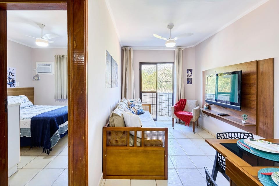 Bed, Seating area