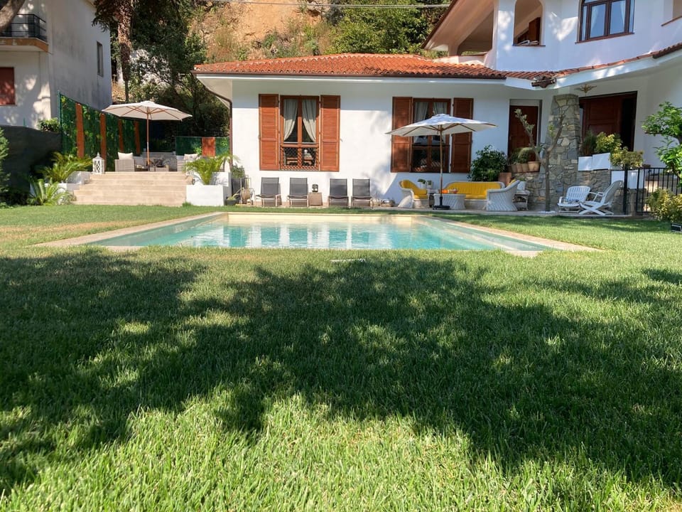 VILLA ROMA Resort Apartment in Liguria